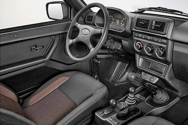 Нива урбан фото салона внутри Лада 4х4 пятидверная с пробегом 2006 - 2021 Otoba.ru