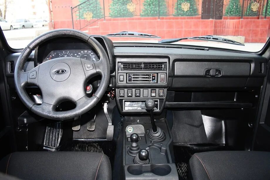 Нива урбан фото салона внутри Вечерний Урбан. Тест-драйв Lada 4x4 Urban " Новая Нива Урбан 2024 официальный са
