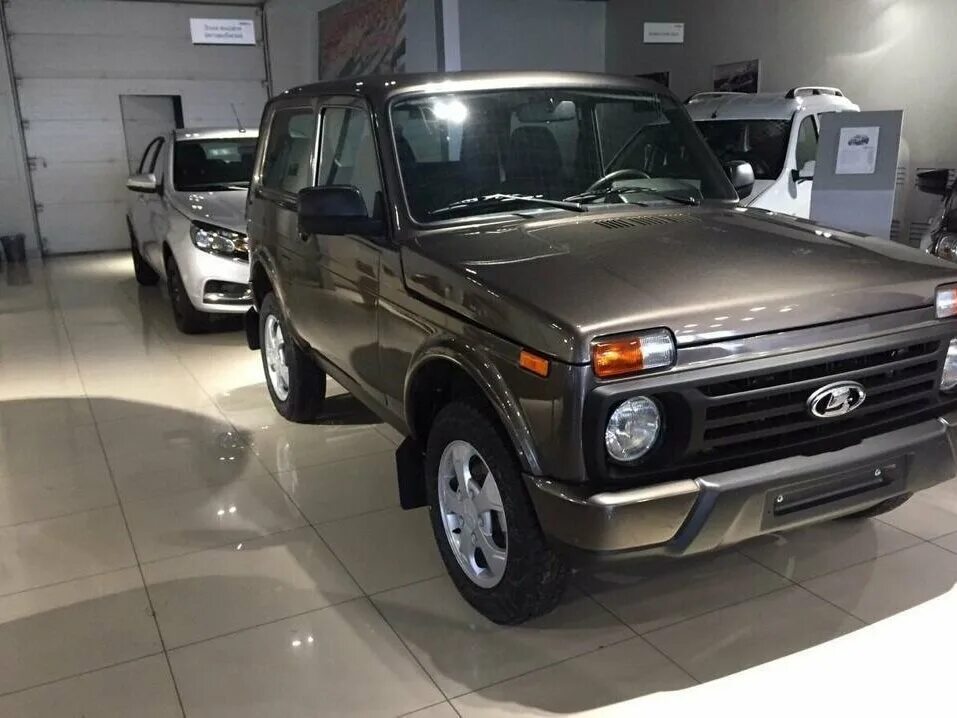 Нива урбан коричневая фото Купить б/у Lada (ВАЗ) 2121 (4x4) I Рестайлинг Urban 1.7 MT (83 л.с.) 4WD бензин 