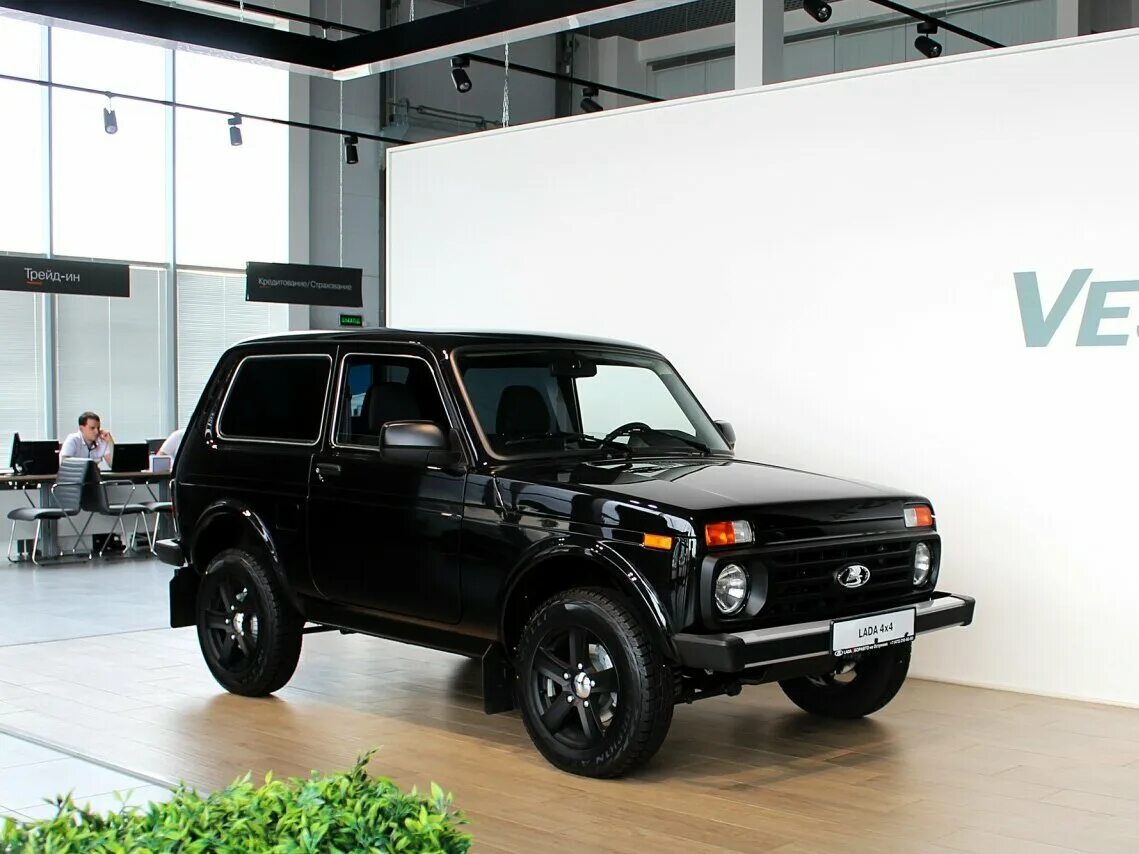 Нива урбан цена и комплектация фото Купить новый Lada (ВАЗ) 2121 (4x4) I Рестайлинг 1.7 MT (83 л.с.) 4WD бензин меха