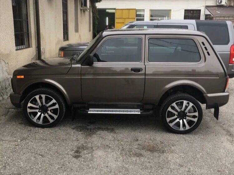Нива урбан цвет кориандр фото Купить б/у Lada (ВАЗ) 2121 (4x4) I Рестайлинг Urban 1.7 MT (83 л.с.) 4WD бензин 