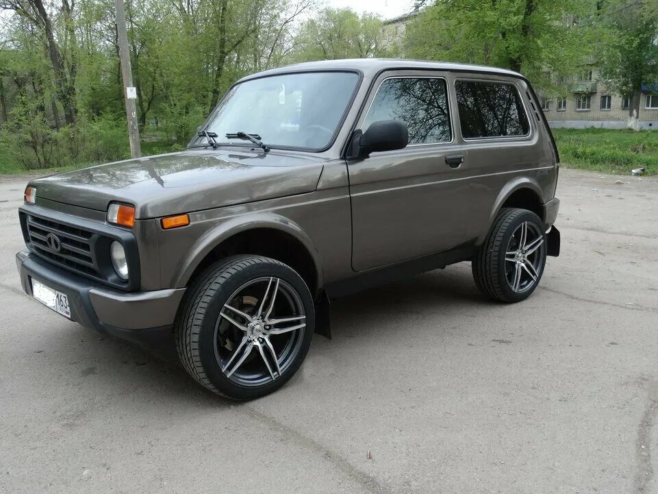 Нива урбан цвет кориандр фото Купить б/у Lada (ВАЗ) 2121 (4x4) I Рестайлинг Urban 1.7 MT (83 л.с.) 4WD бензин 