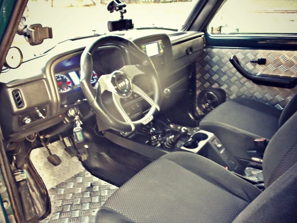 Нива урбан тюнинг салона салон - Лада 4x4 3D, 1.7 л., 2010 года на DRIVE2