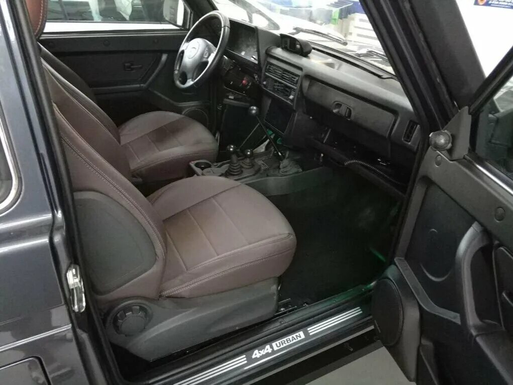 Нива урбан тюнинг салона Купить б/у Lada (ВАЗ) 2121 (4x4) I Рестайлинг Urban 1.7 MT (83 л.с.) 4WD бензин 
