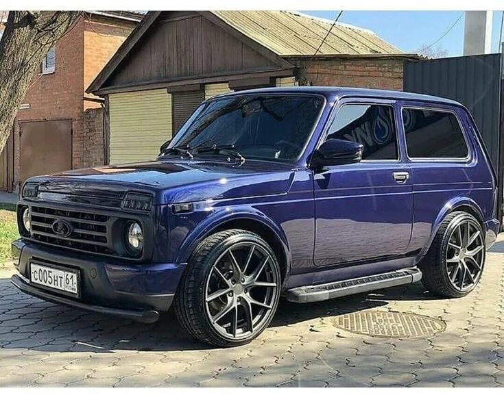 Нива урбан тюнинг сзади фото Пин от пользователя Serzh Serzh на доске Автомобили 4x4 грузовики, Тюнингованные