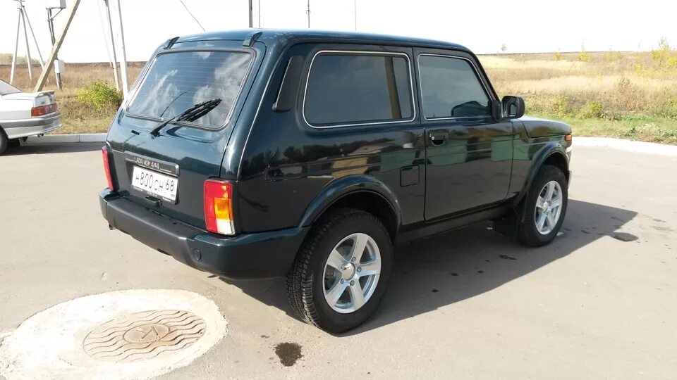 Нива урбан зеленая фото Урбан STYLE - Lada 4x4 3D, 1,7 л, 2015 года тюнинг DRIVE2