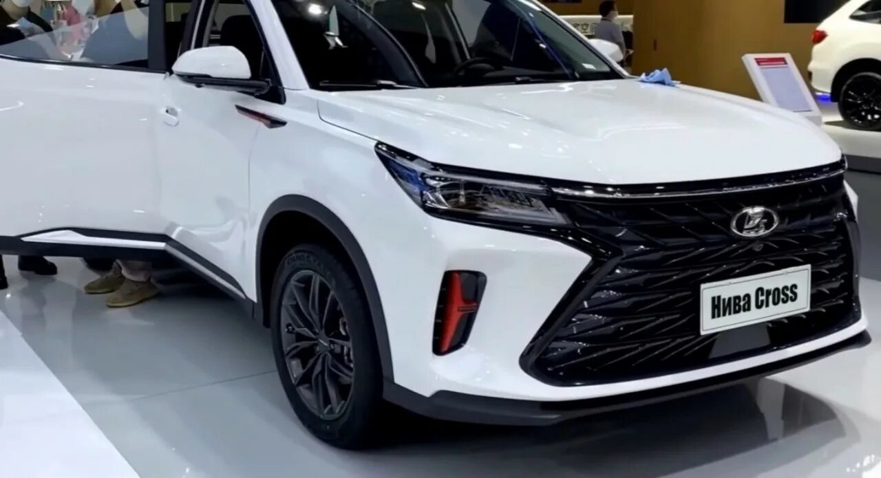 Нива в новом кузове 2024 фото Чего ждать от АвтоВАЗа на этот раз? Новая LADA NIVA CROSS.