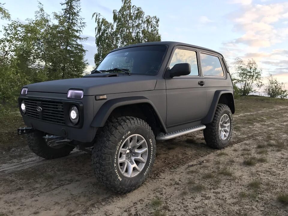 Нива в рапторе фото Закончили арки и новый цвет Раптор - Lada 4x4 3D, 1,7 л, 2015 года тюнинг DRIVE2