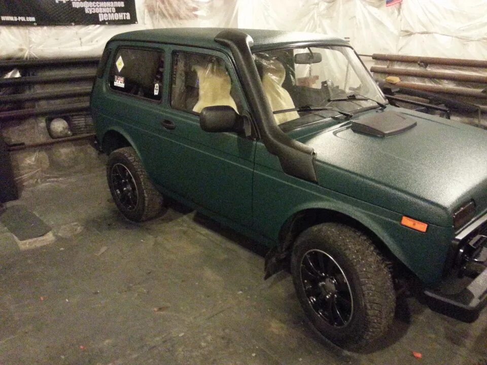 Нива в зеленом рапторе фото Пробный вариант. - Lada 4x4 3D, 1,7 л, 2011 года колёсные диски DRIVE2