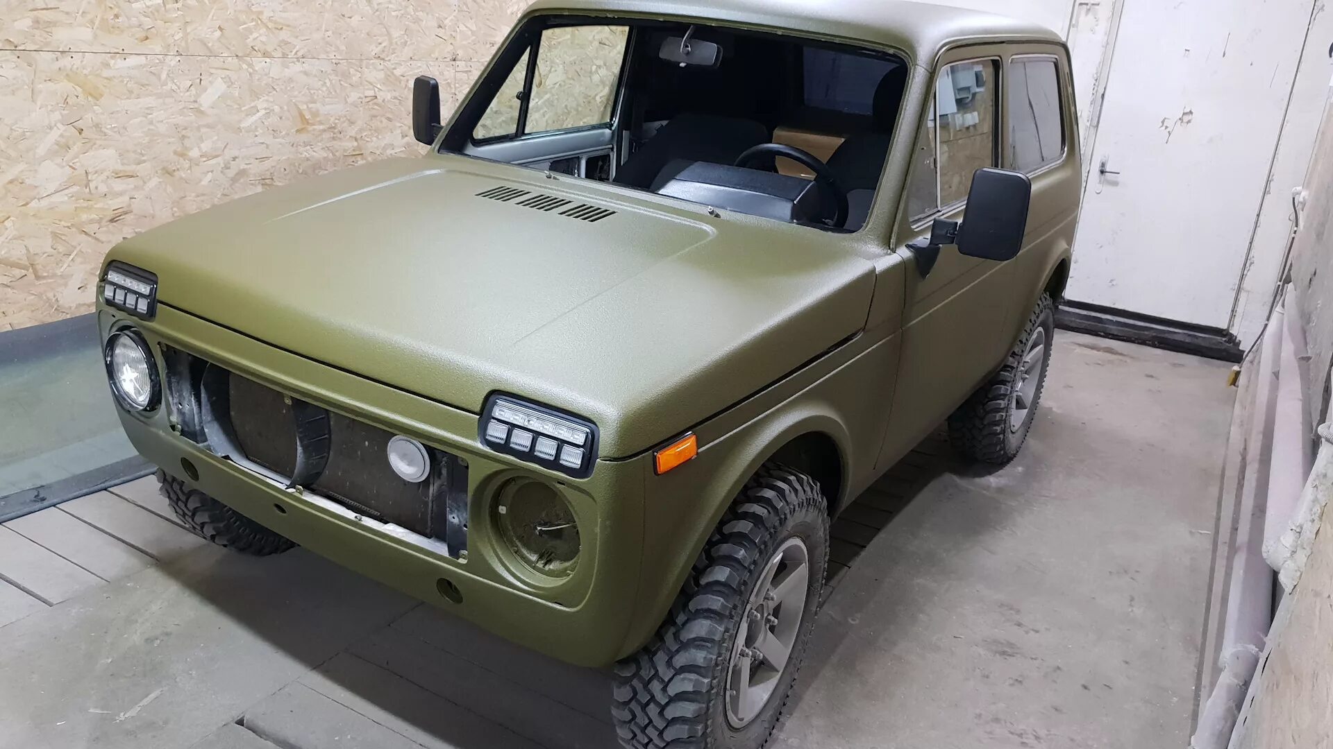 Нива в зеленом рапторе фото U-Pol Raptor - Нива Т-34 Хаки - Сообщество "Защитная Обработка Кузова" на DRIVE2