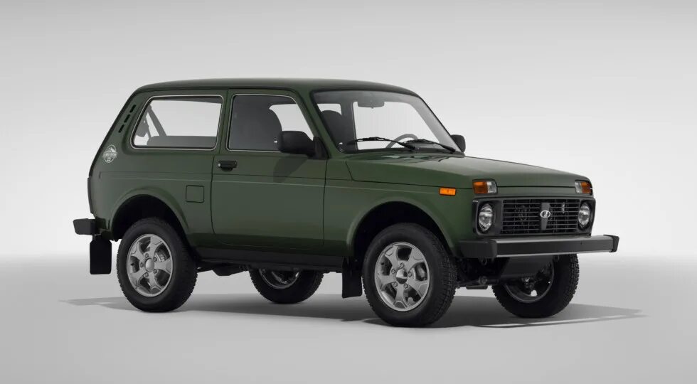 Нива ваз 21214 фото АвтоВАЗ" озвучил дату начала производства обновленного LADA 4x4 - Александр Ребр