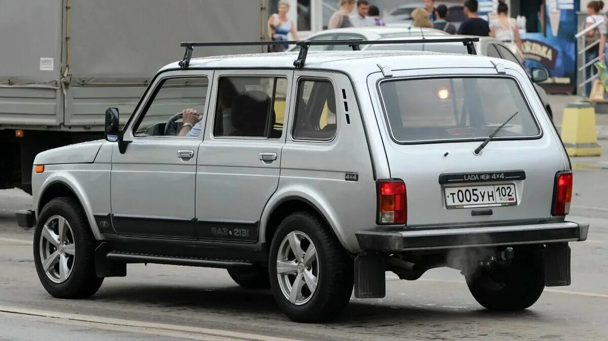 Нива ваз 2131 фото За что так любят ВАЗ 2131: Разбираем каждый аспект российского культового авто А
