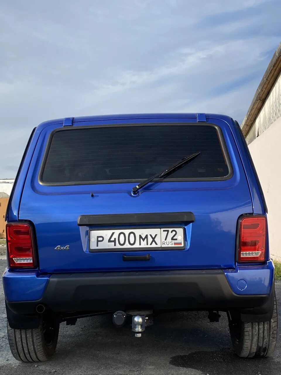 Нива вид сзади фото Почти Урбан, или на пути к идеальной Ниве) - Lada 4x4 3D, 1,7 л, 2019 года своим