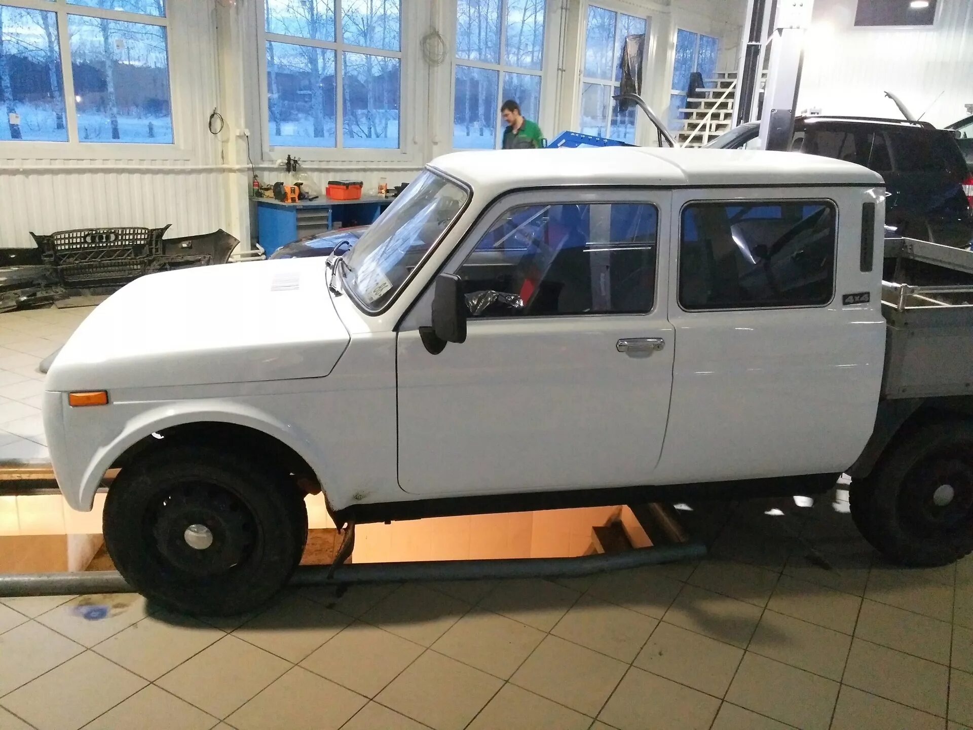 Нива вис 2346 тюнинг фото Открасили - ВИС 2346, 1,7 л, 2009 года кузовной ремонт DRIVE2