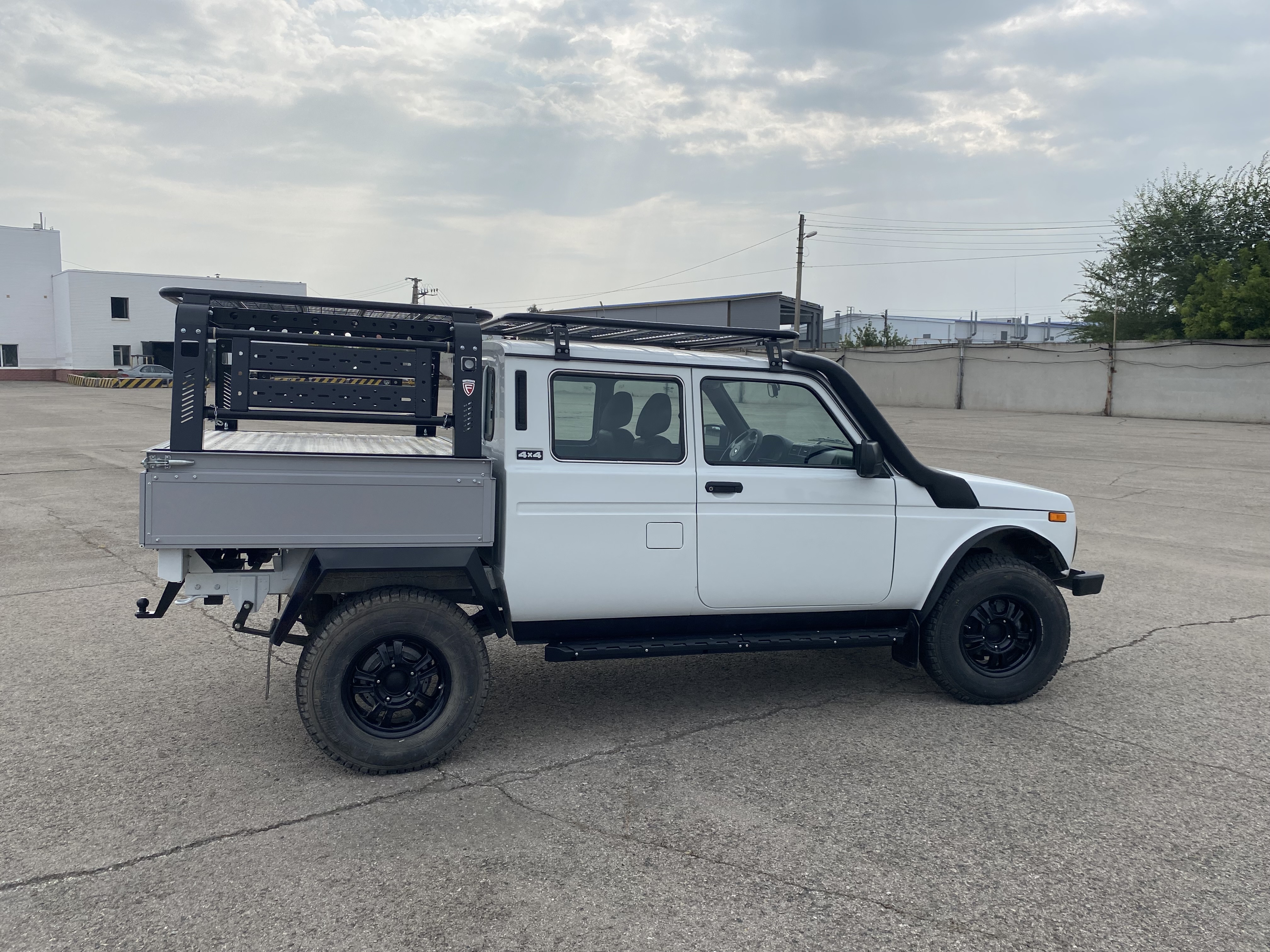Нива вис тюнинг Lada 4x4 VIS /2346/ Пикап F-DESIGN edition
