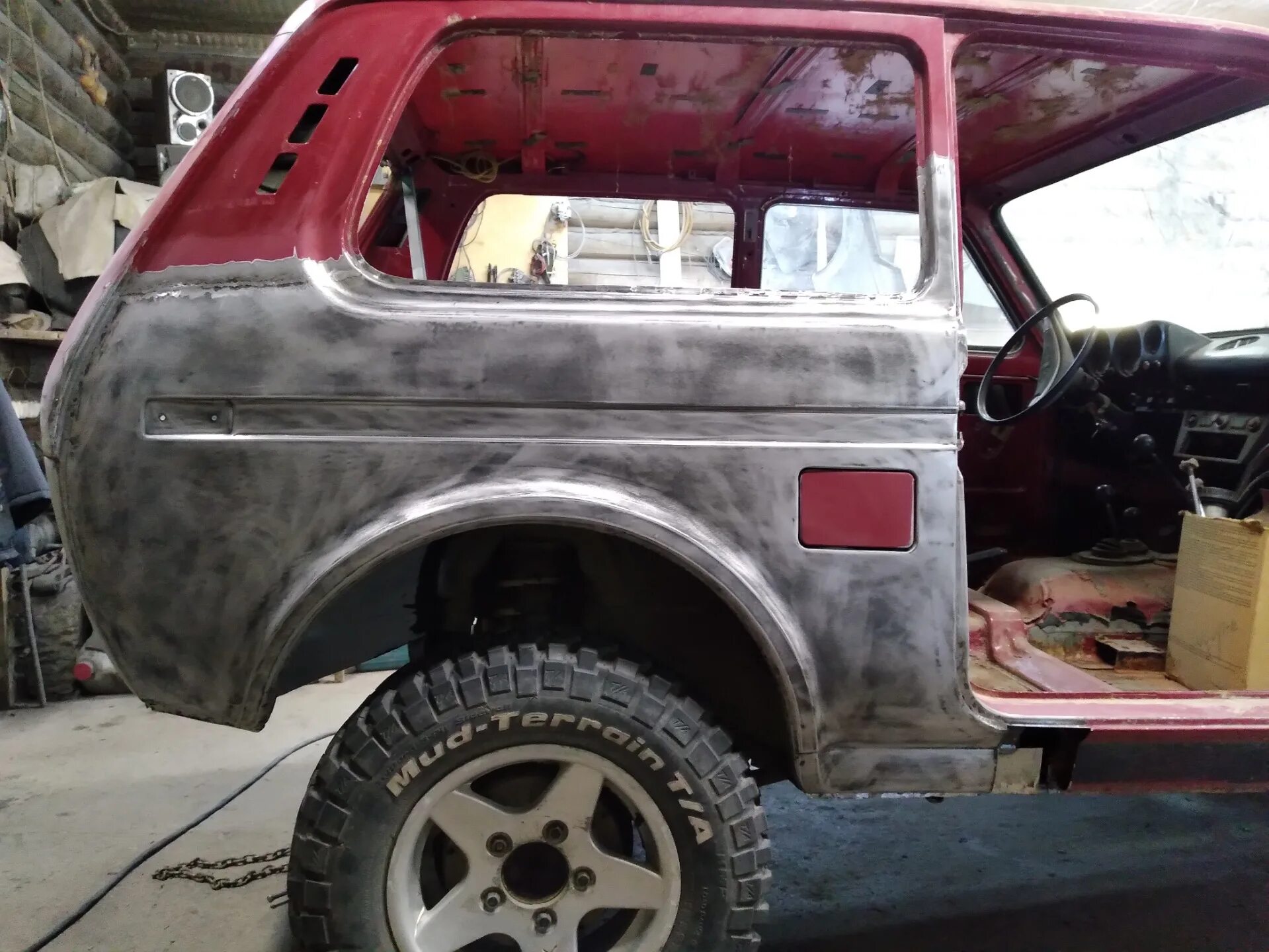 Нива заднее крыло фото Заднее крыло загрунтовано - Lada 4x4 3D, 1,6 л, 1980 года кузовной ремонт DRIVE2