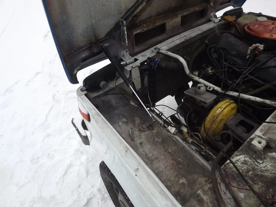 Нива запаска под капотом фото Итоги двух недель тишины. - Lada 4x4 3D, 1,7 л, 2002 года тюнинг DRIVE2