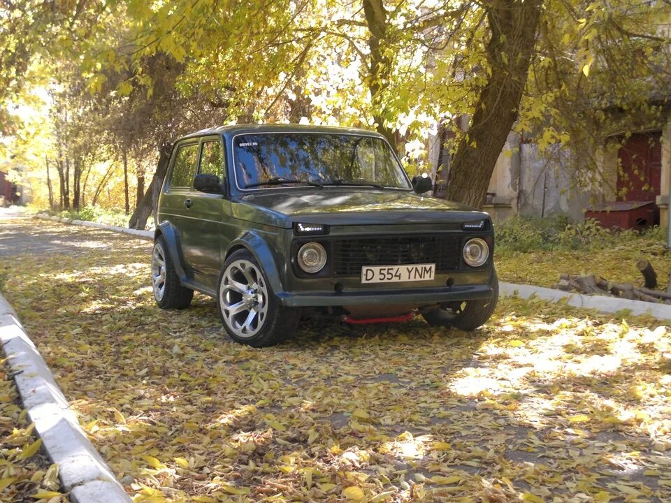 Нива заряженная фото фото, осень )) - Lada 4x4 3D, 1,7 л, 1982 года фотография DRIVE2