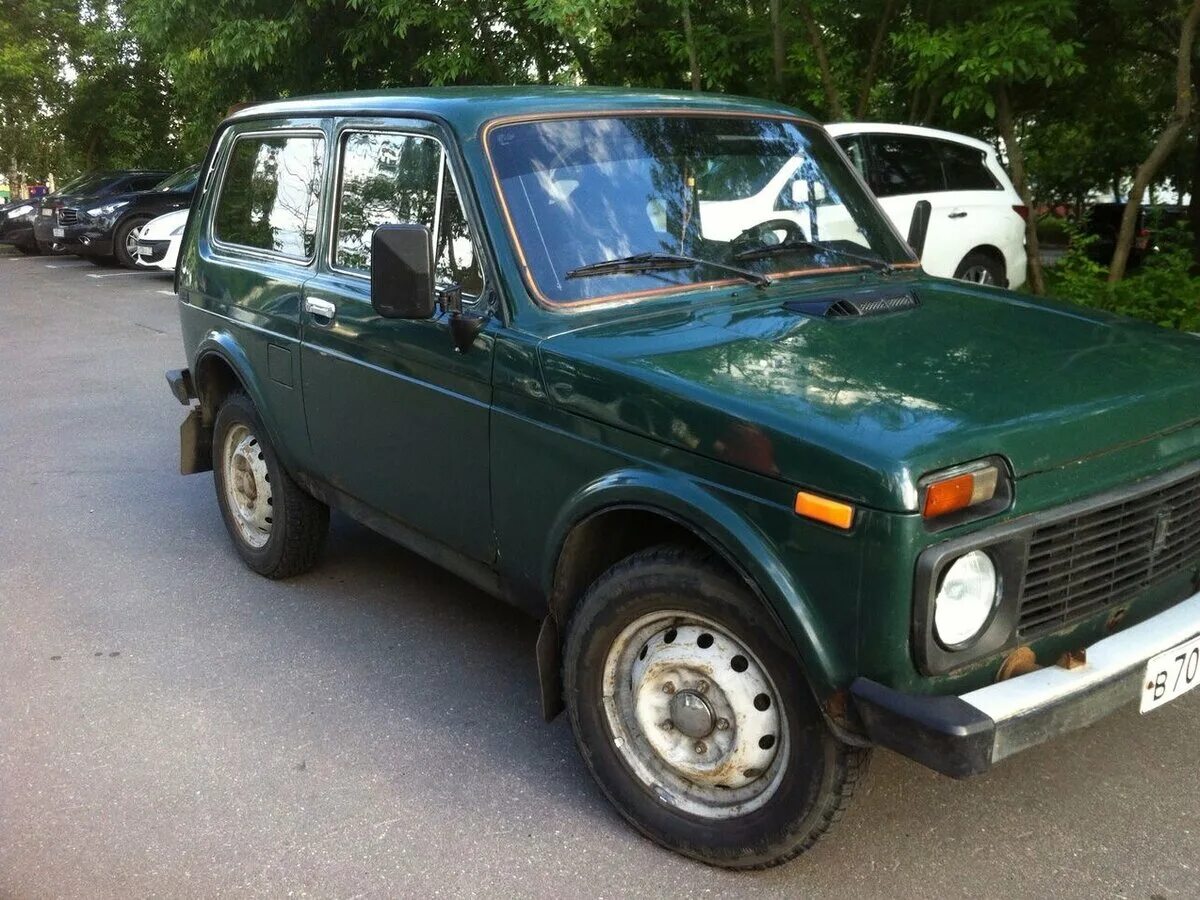 Нива зеленого цвета фото Купить б/у Lada (ВАЗ) 2121 (4x4) I Рестайлинг 1.7 MT (79 л.с.) 4WD бензин механи