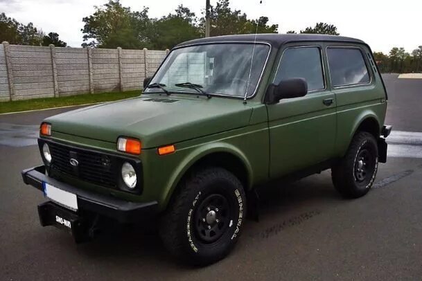 Нива зеленого цвета фото Pin su Soviet Cars Fuoristrada
