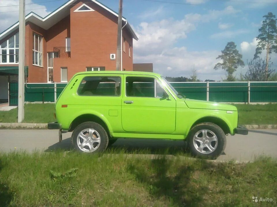 Нива зеленого цвета фото Нива салатового цвета в 21 кузове. - DRIVE2