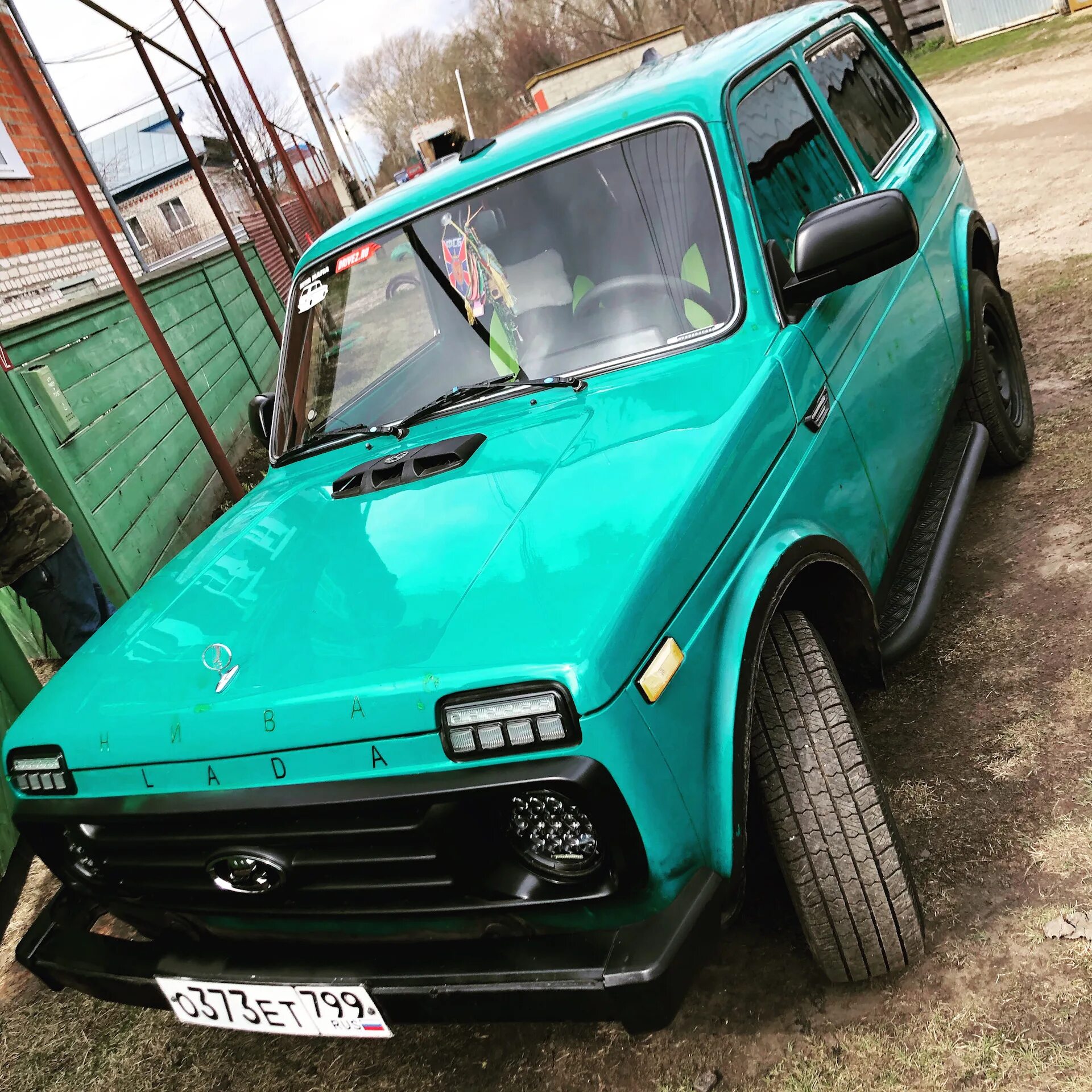 Нива зеленого цвета фото Фоточки - Lada 4x4 3D, 1,7 л, 1999 года просто так DRIVE2