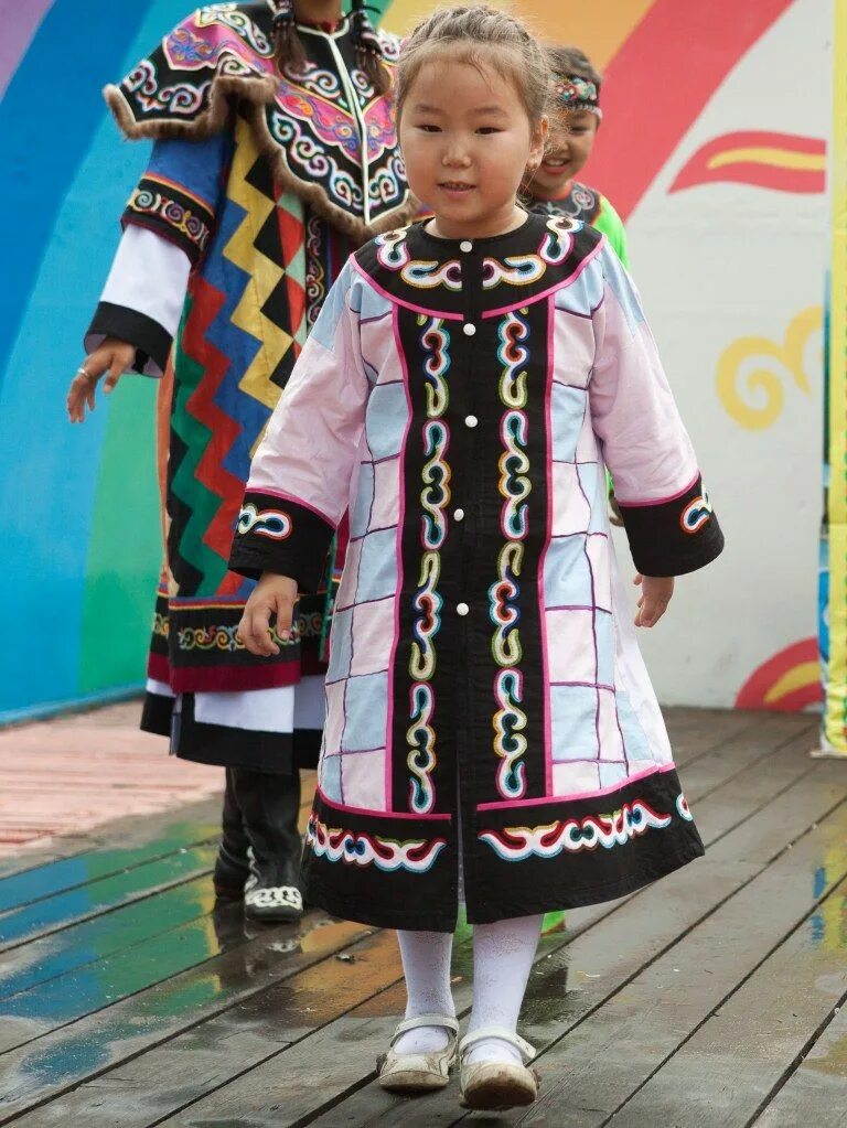 Нивхи фото в национальных костюмах nanai clothing - Google Search in 2019 Clothes, Fashion, Style