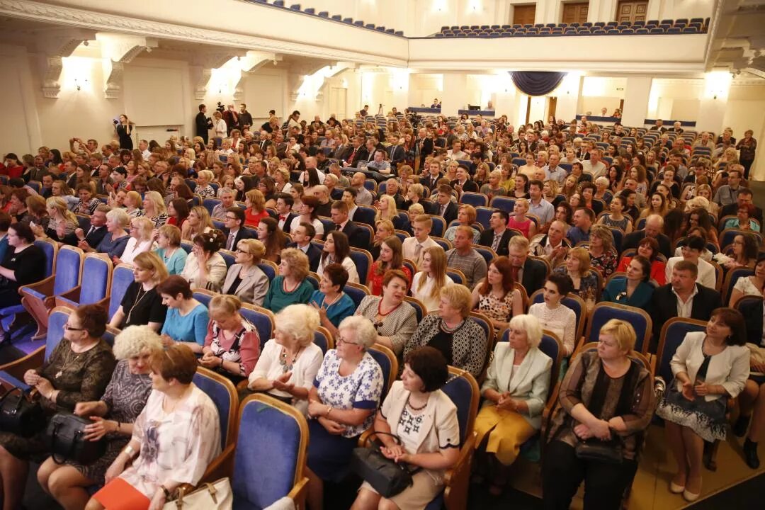 Нижегородская филармония фото зала "Золотые россыпи" в Кремле