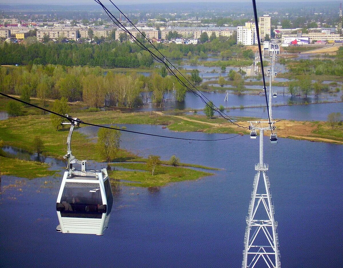 Нижегородская канатная дорога фото File:Nizhny Novgorod aerial tramway. Over lowland near Bor Town.jpg - Wikipedia