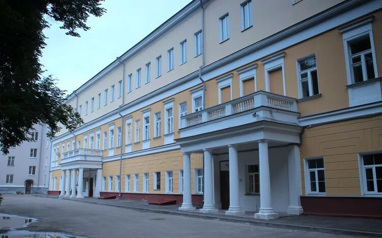 Нижегородская консерватория фото Архиерейский дом - Здание Государственной консерватории в Нижнем Новгороде
