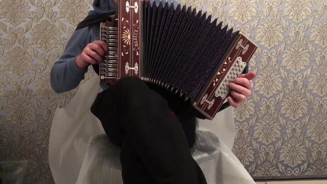 Нижегородские гармони фото Нижегородская гармонь - YouTube