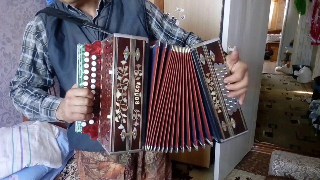 Нижегородские гармони фото Заказная нижегородская гармонь, знаменитого мастера Волкова - YouTube