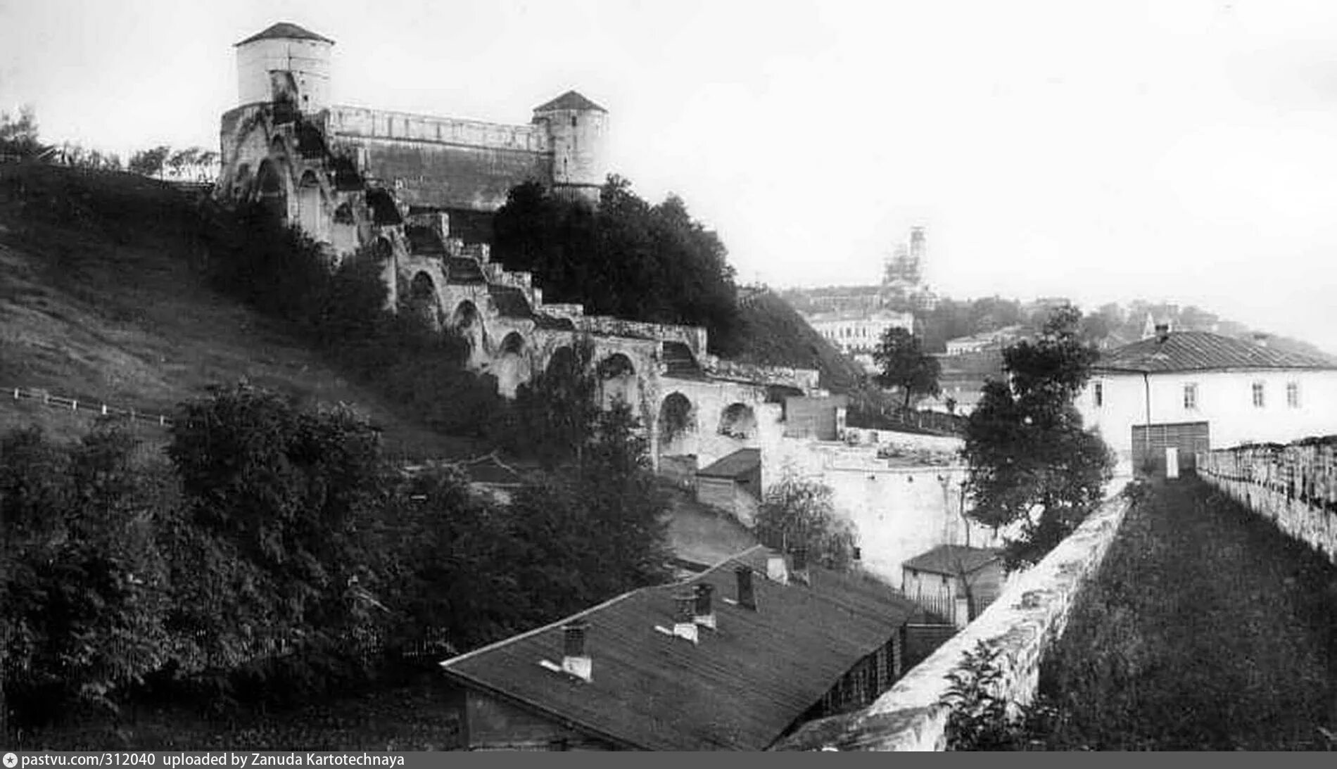 Нижегородский кремль до реставрации фото Ивановская, Часовая и Северная (Ильинская) башни Кремля - Retro photos