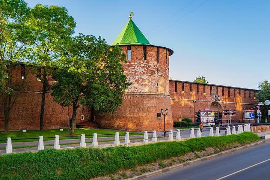 Нижегородский кремль эстетичные фото Нижегородский Кремль: аудиопрогулка по сердцу Нижнего Новгорода - цена 690 ₽, от
