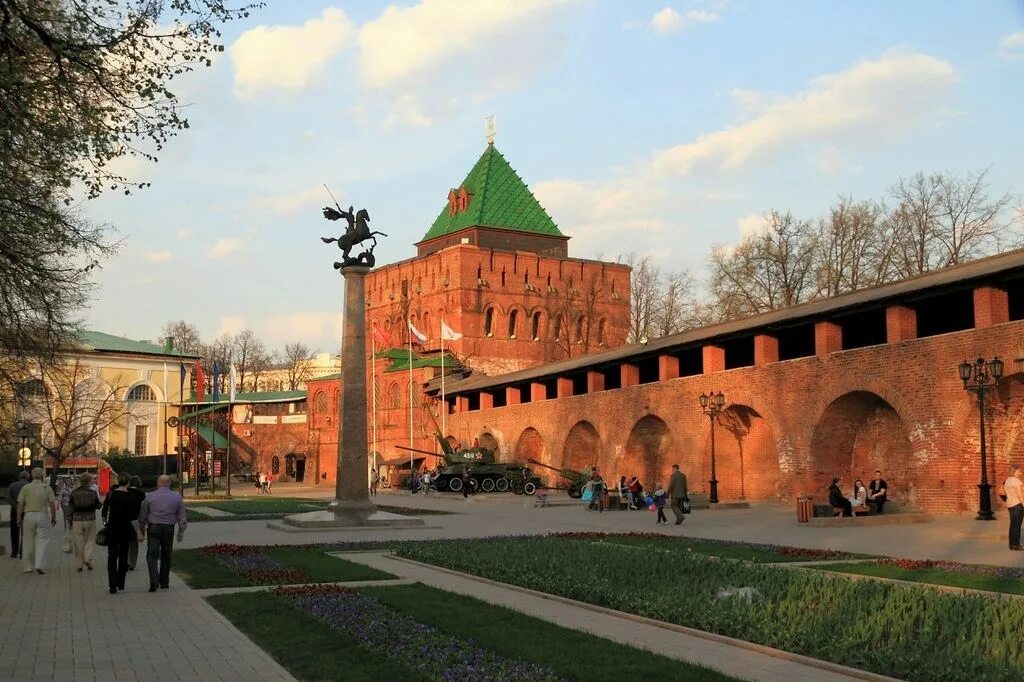 Нижегородский кремль фото внутри The construction of one of the temples in the Nizhny Novgorod Kremlin will have 