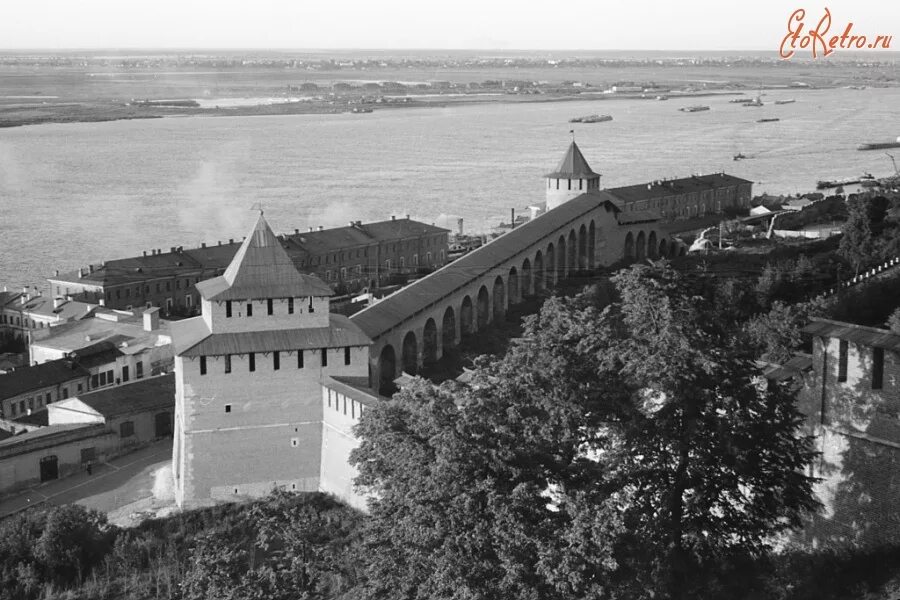 Нижегородский кремль старые фото ВИД НА ВОЛГУ С КРЕМЛЁВСКОЙ СТЕНЫ - Россия Нижегородская область Нижний Новгород 