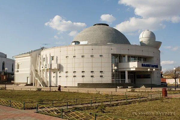 Нижегородский планетарий фото Нижний Новгород.jpg Детское экологическое движение "Зелёная планета"
