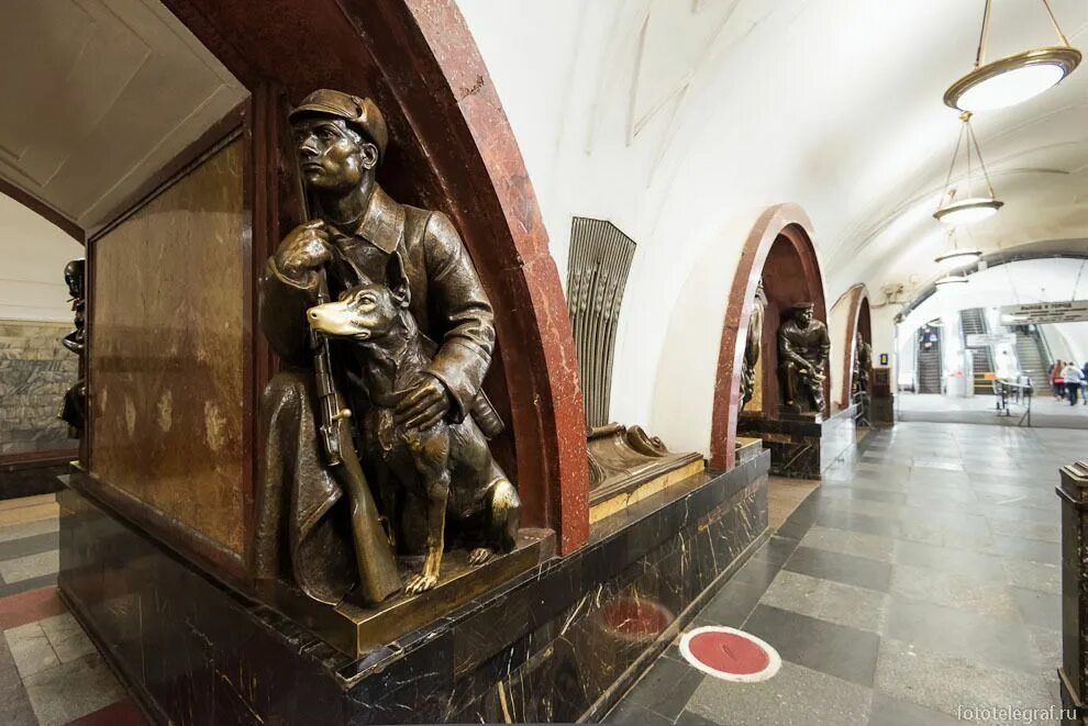 Нижегородское метро площадь революции 7 фото Самые красивые станции Московского метрополитена Метрополитен, Станция метро, Ре