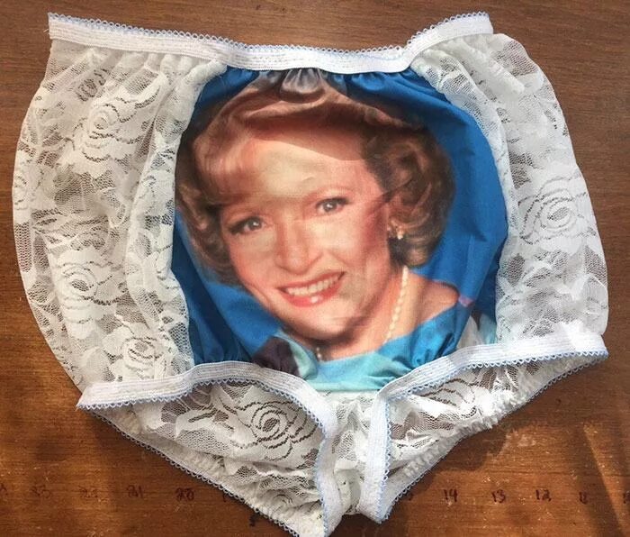 Нижнее белье пожилые фото Someone is Making 'Golden Girls' Granny Panties and They Are Magnificent