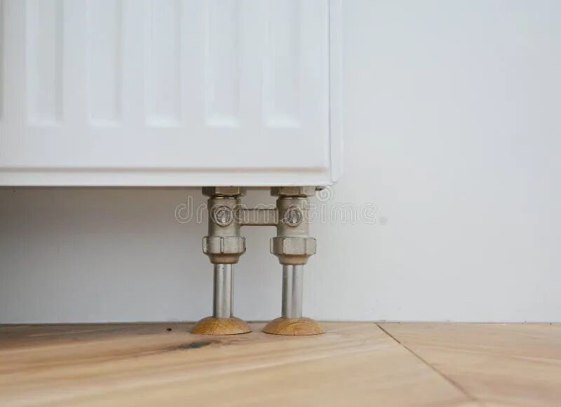 Нижнее подключение из стены Radiator Pipe Covers Sleeves. Install Radiator for Heating System with Hiding Pi