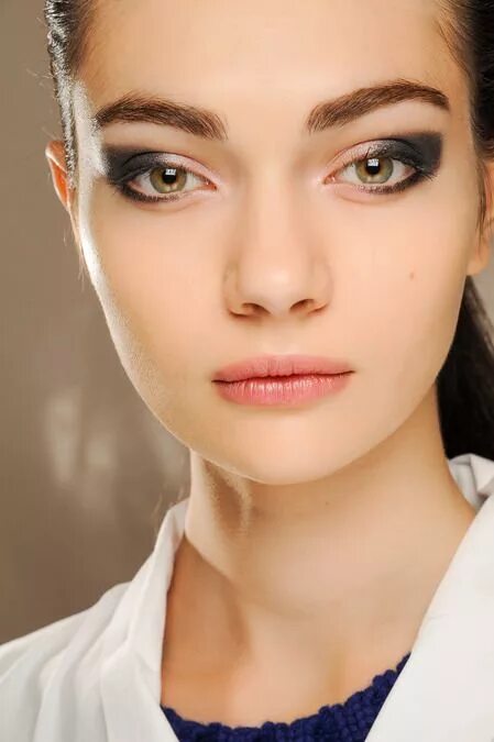 Нижнее веко фото Michael Kors Fall 2013 Ready-to-Wear Collection Style.com Beauty hair makeup, Be