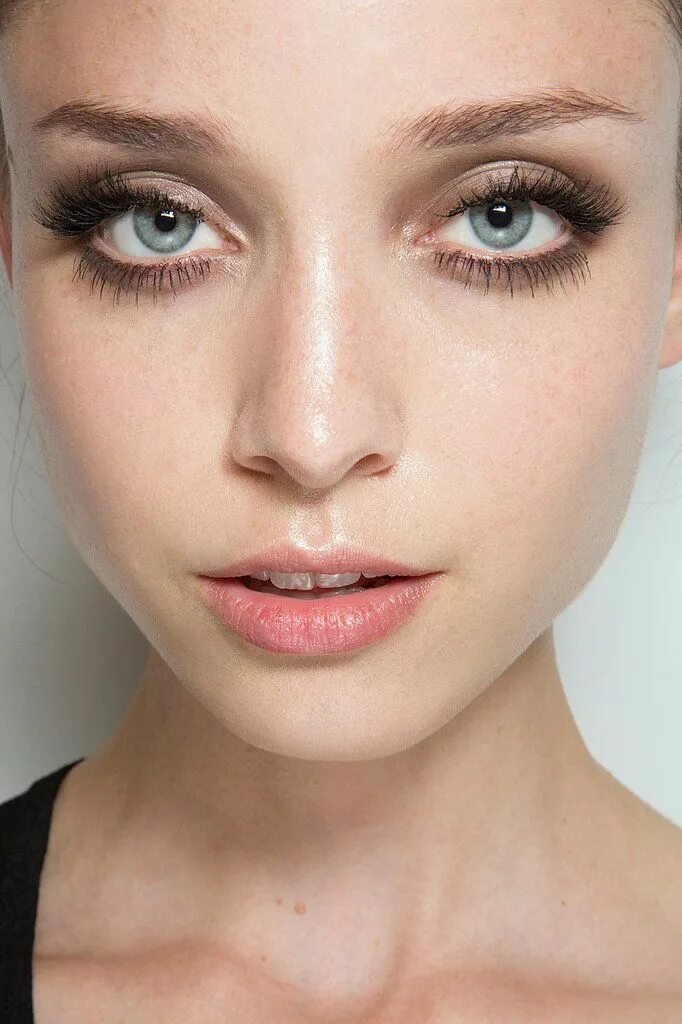 Нижнее веко фото Removing Your Lashes Best false eyelashes, False lashes, Eyelashes