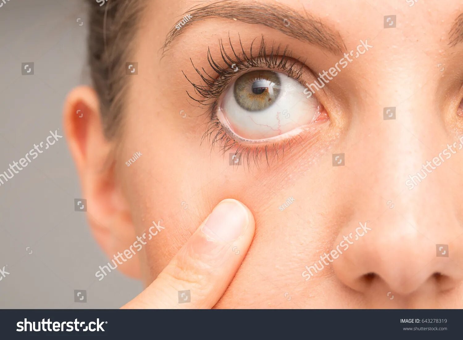 Нижнее веко глаза фото 346.151 Opened eyes Görseli, Stok Fotoğraflar ve Vektörler Shutterstock