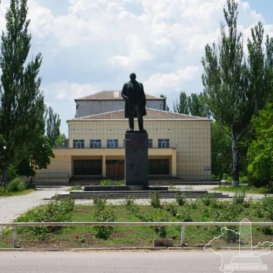 Нижнегорск крым фото Памятник В. И. Ленину - пгт Нижнегорский - Людям и событиям в период с 1917 по 1