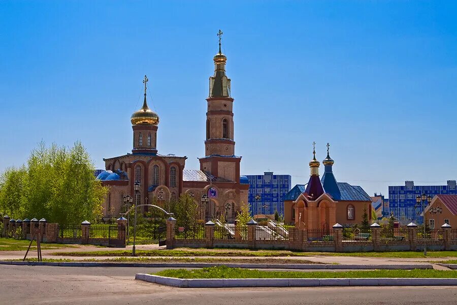 Нижнекамск фото города Khram Voskreseniya Khristova, orthodox church, Россия, Нижнекамск, улица Мурадья
