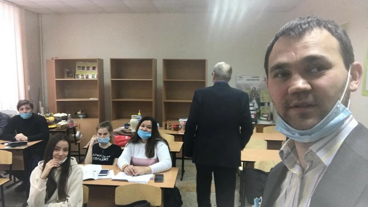 Нижнекамский многопрофильный колледж просп химиков 43 фото Профориентационная работа с выпускниками колледжа