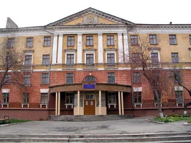 Нижнетагильский строительный колледж просп мира 58 фото Тагильские истории. Проспект Мира: как из-за ударных темпов строительства пришло