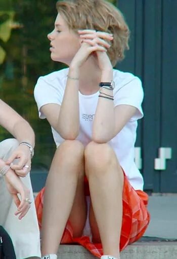 Нижние засветы фото teen-upskirt.jpg (image)