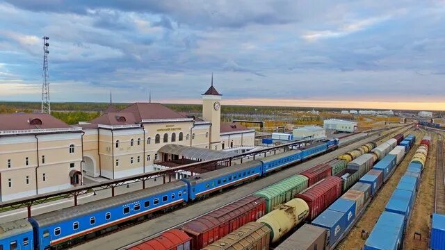 Нижний бестях фото Объем перевозок грузов "Железных дорог Якутии" вырос на 33