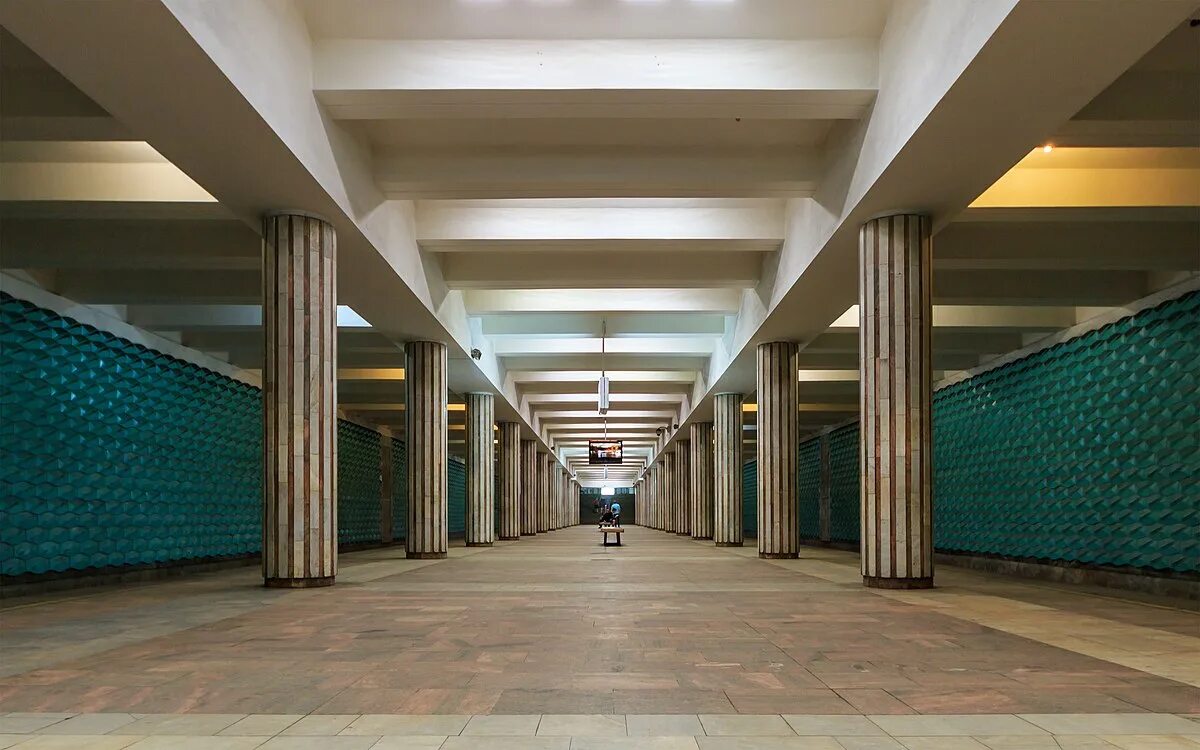Нижний фото метро Файл:NN Metro Zarechnaya station 08-2016.jpg - Википедия